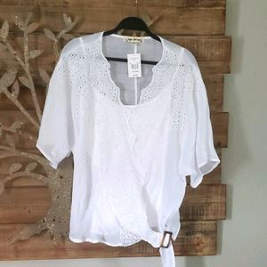 White Blouse/w cami.
